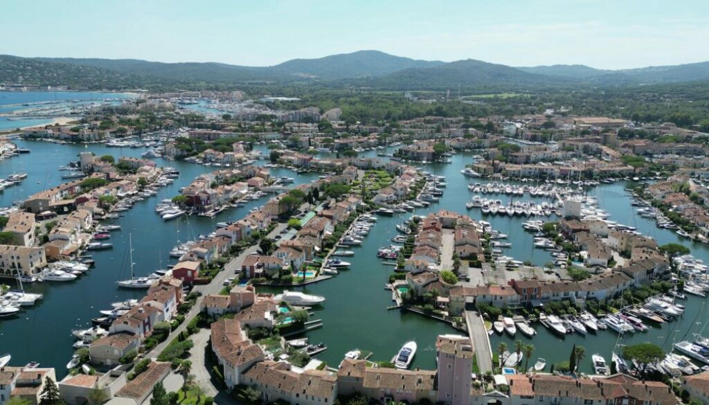 Blog - Port Grimaud - 1920x1080 - unsplash